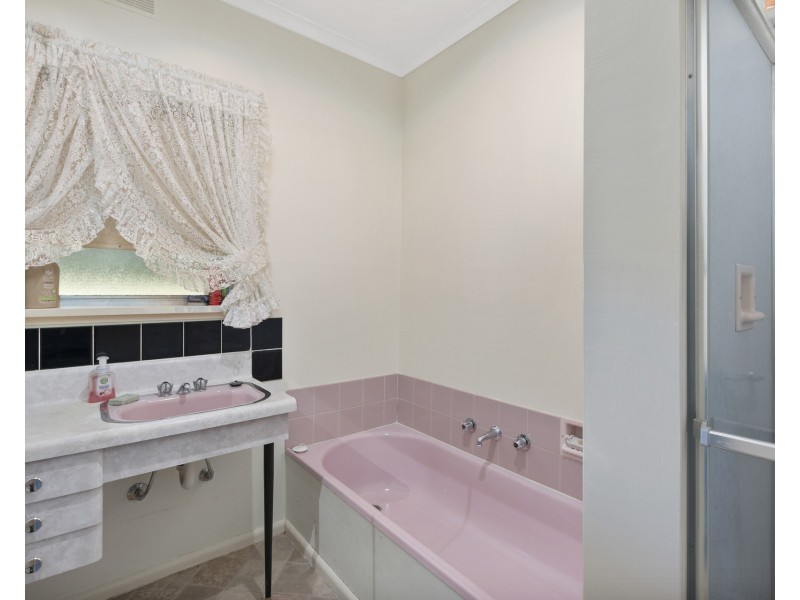 13 Archer Street, Kangaroo Flat VIC 3555