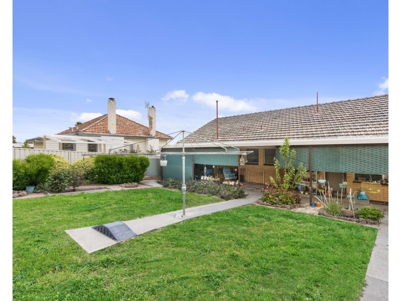 13 Archer Street, Kangaroo Flat VIC 3555