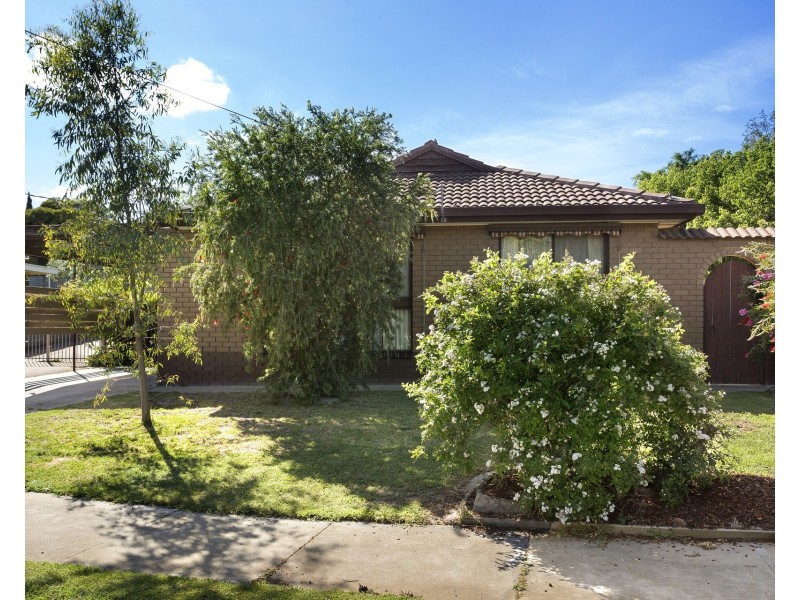 7 Beaumont Court, Flora Hill VIC 3550