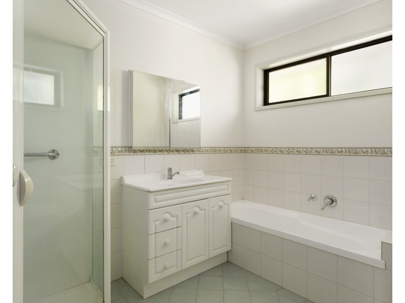 7 Beaumont Court, Flora Hill VIC 3550