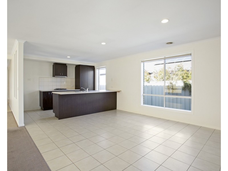 6 Peacock Drive, Epsom VIC 3551