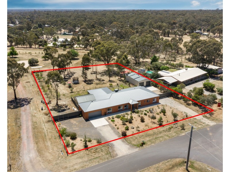 4 Airey Street, Huntly VIC 3551