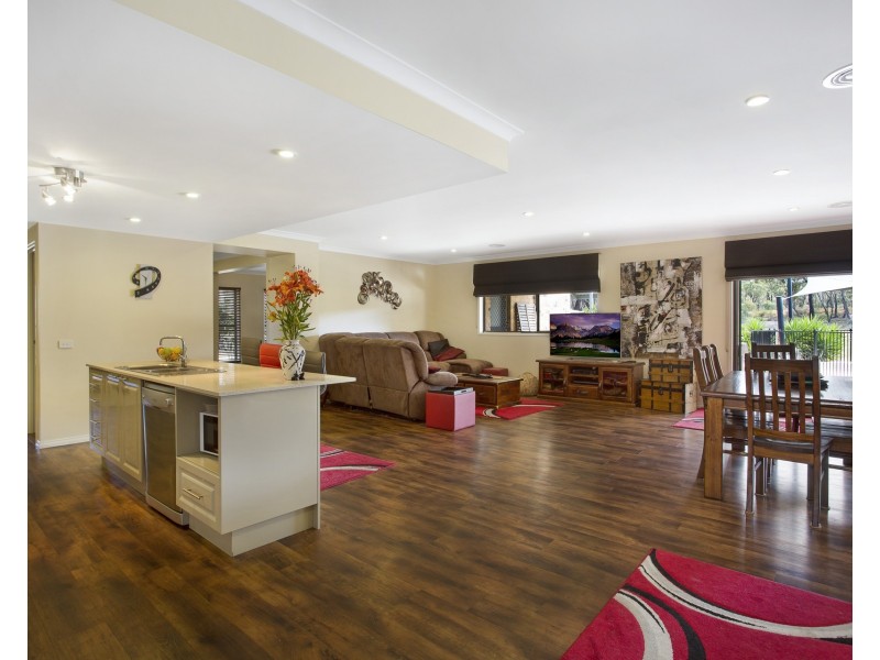 36 Alexander Road, Longlea VIC 3551