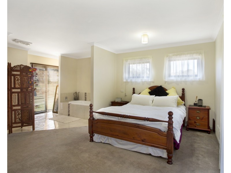 36 Alexander Road, Longlea VIC 3551