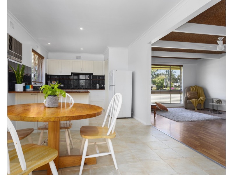 78 Crusoe Road, Kangaroo Flat VIC 3555