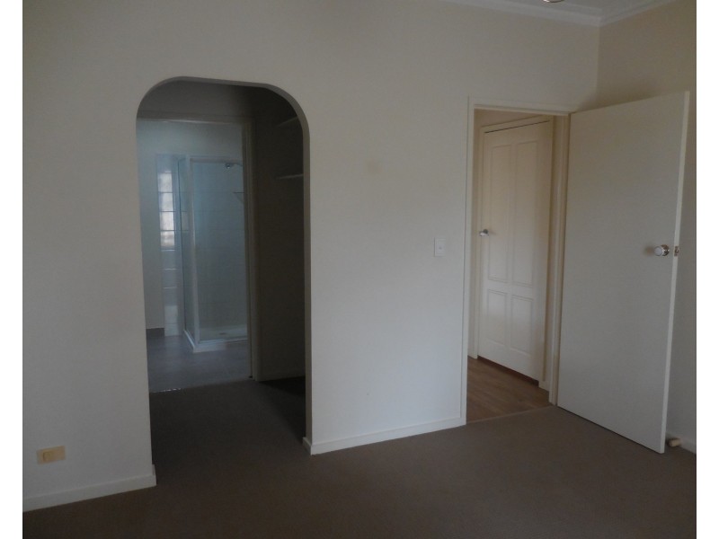 5 School Street, California Gully VIC 3556