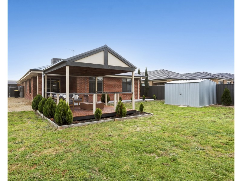 242 Station Street, Epsom VIC 3551