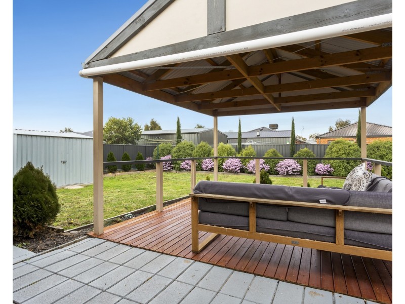242 Station Street, Epsom VIC 3551