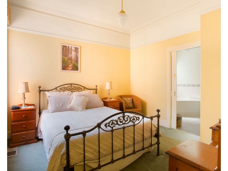 97 Olinda Street, Quarry Hill VIC 3550