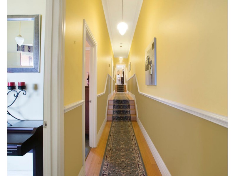 97 Olinda Street, Quarry Hill VIC 3550