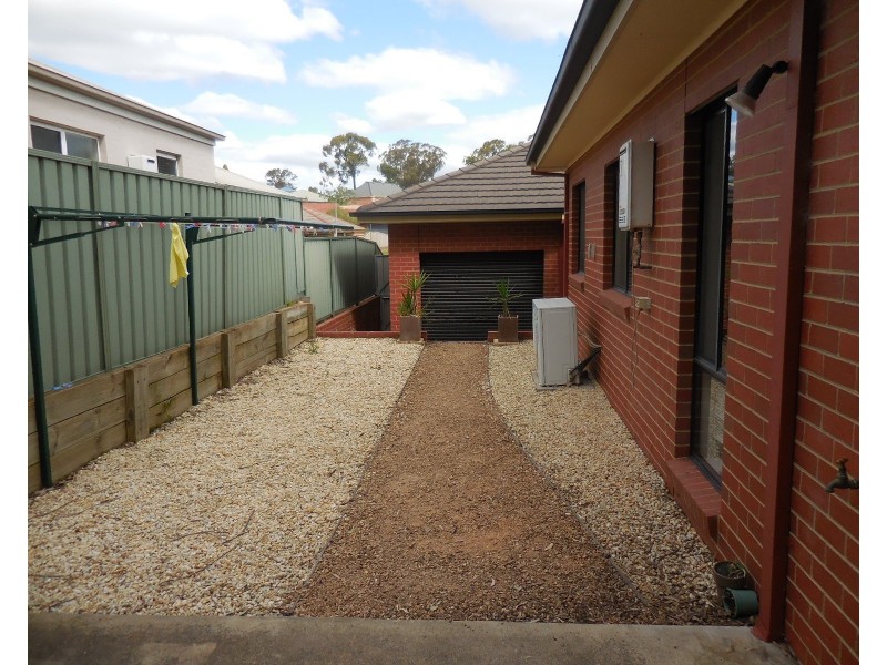 7B Cardogen Place, Kennington VIC 3550
