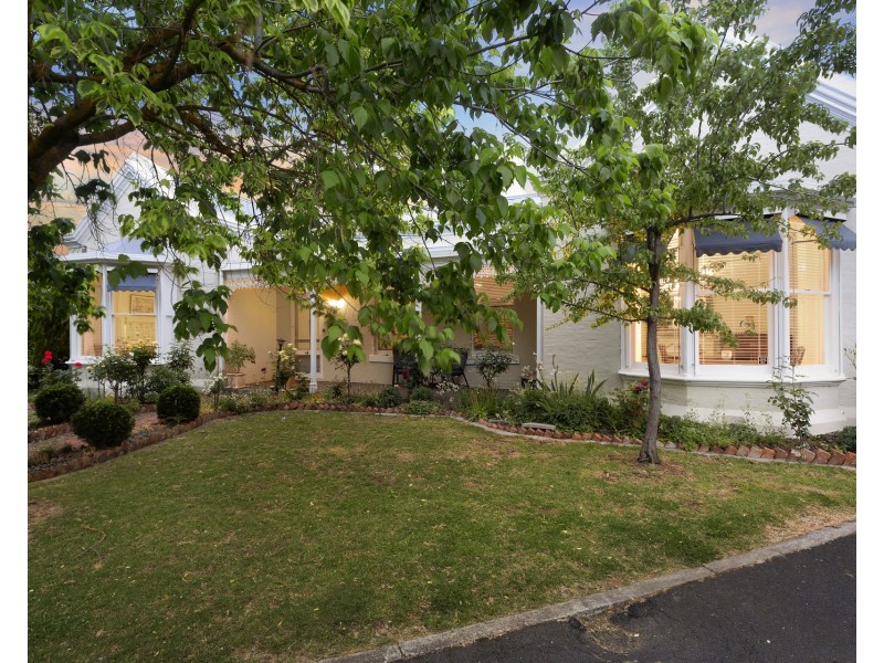 2 Myrnong Court, Kangaroo Flat VIC 3555