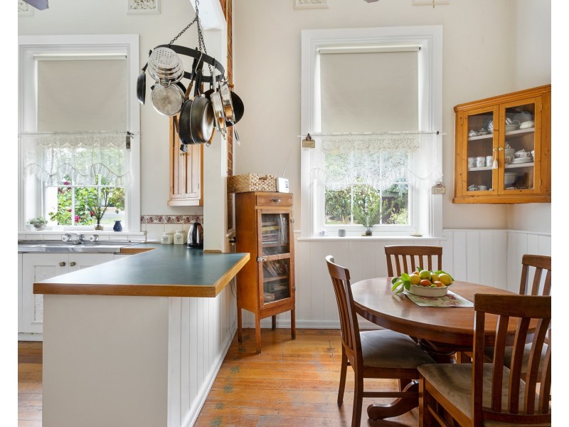2 Myrnong Court, Kangaroo Flat VIC 3555