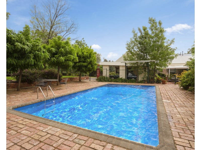2 Myrnong Court, Kangaroo Flat VIC 3555