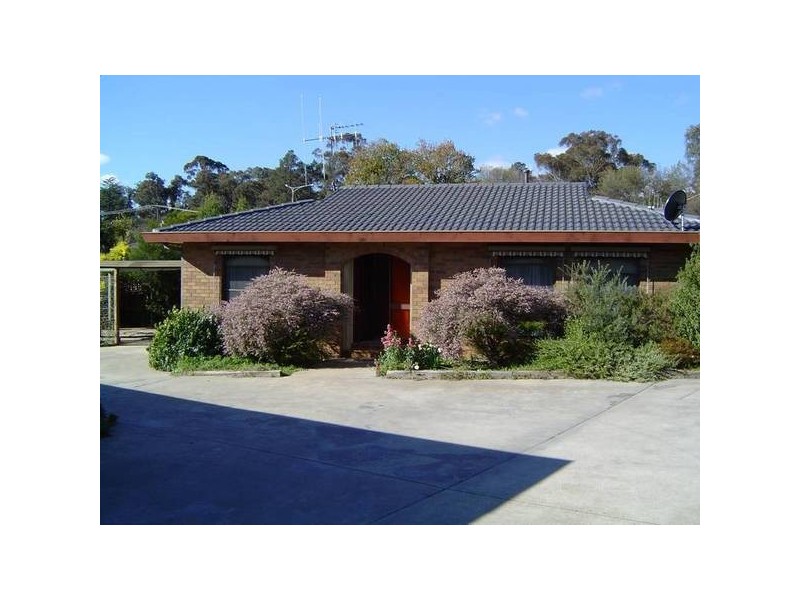 4/4 Carola Court, Kennington VIC 3550