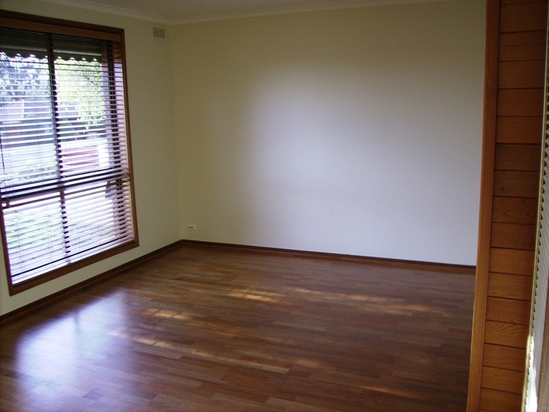 2 Butcher Street, Strathdale VIC 3550