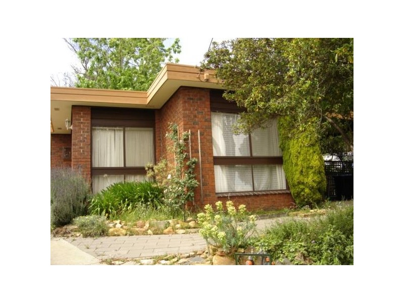 1 Graham Street, Quarry Hill VIC 3550