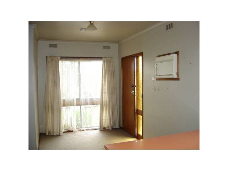 1 Graham Street, Quarry Hill VIC 3550