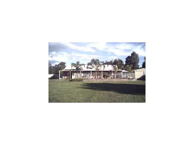 87 Buckland Street, White Hills VIC 3550