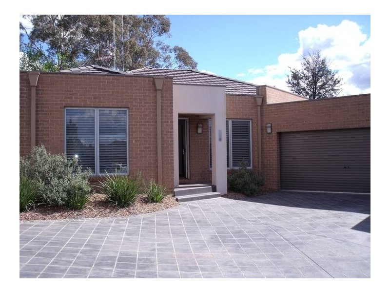 3/7A Curtin Mews, Flora Hill VIC 3550