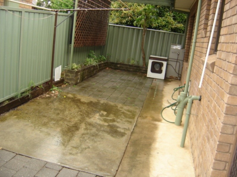 1/82 Gill Avenue, California Gully VIC 3556