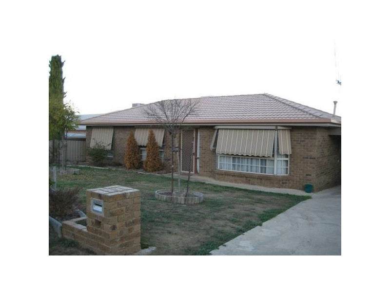 22 Lukin Crescent, Kangaroo Flat VIC 3555