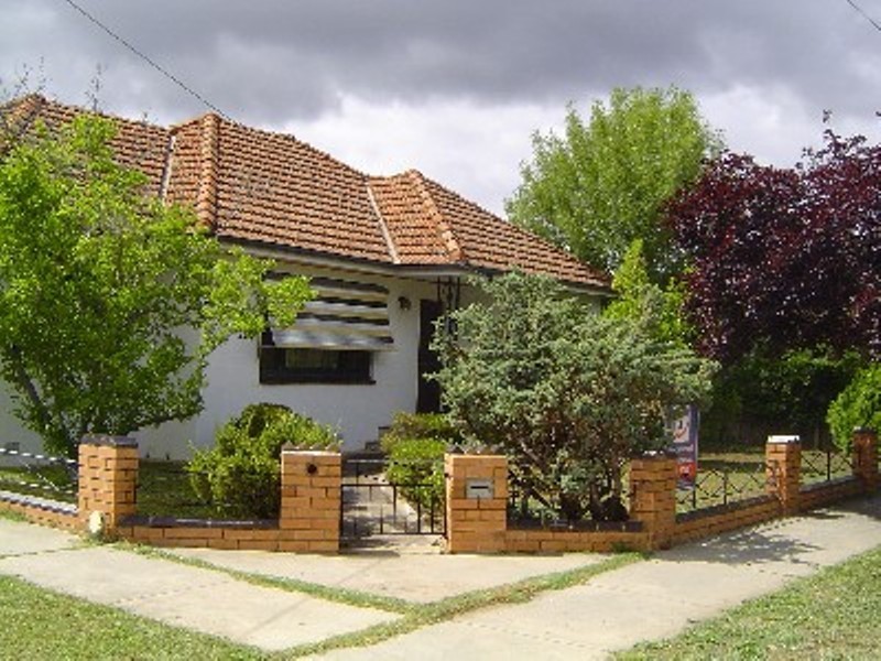 19 Danson Avenue, Kangaroo Flat VIC 3555