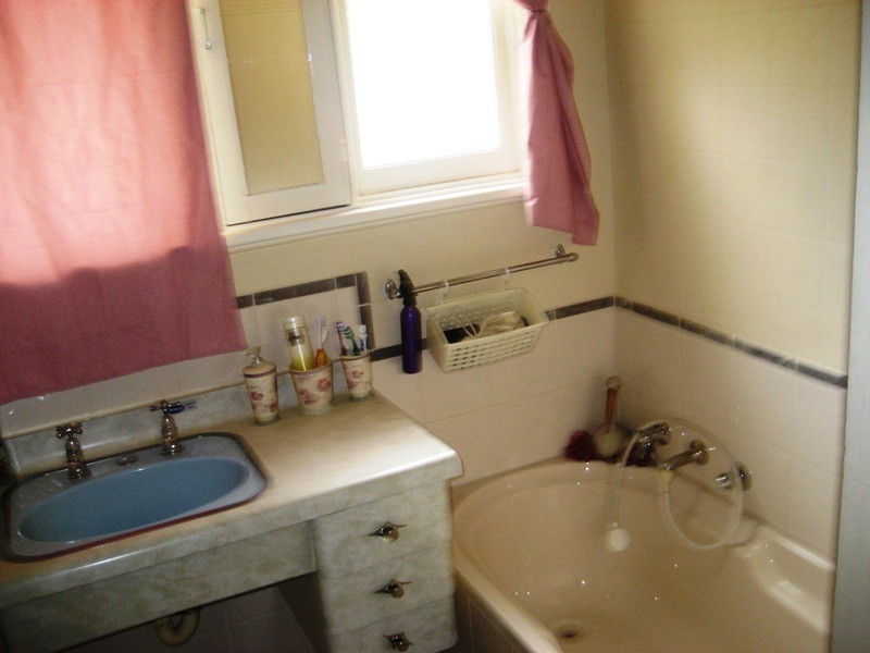 19 Danson Avenue, Kangaroo Flat VIC 3555