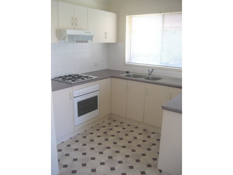 1 Commins Place, Flora Hill VIC 3550