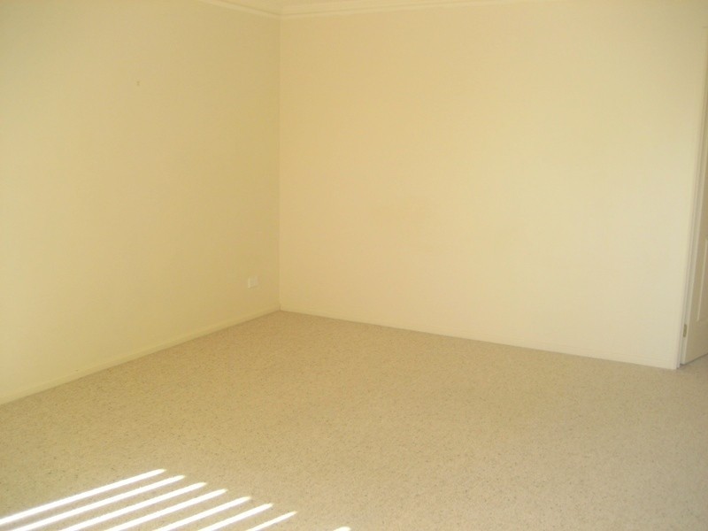 1 Commins Place, Flora Hill VIC 3550