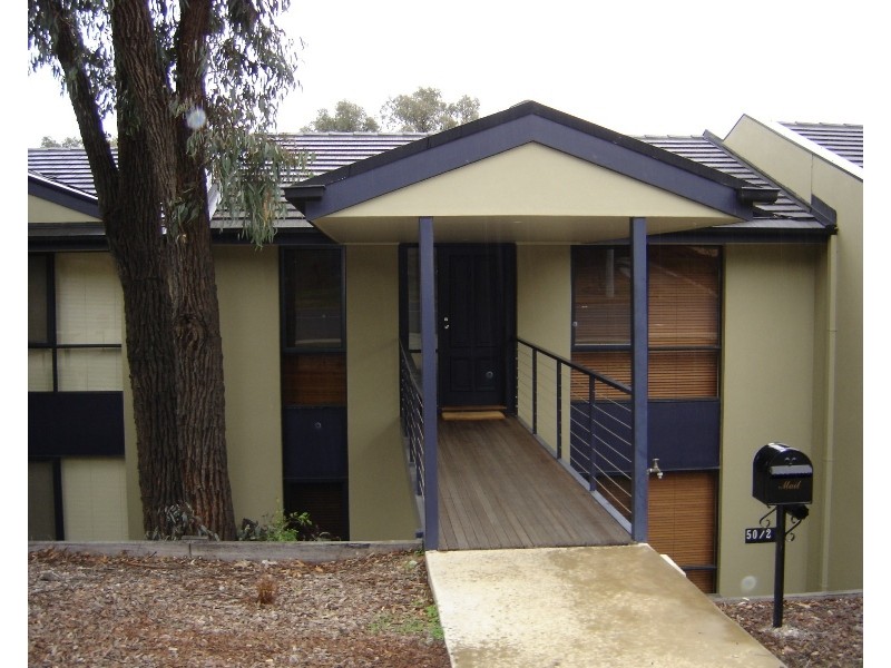 2/50 Houlahan Street, Flora Hill VIC 3550