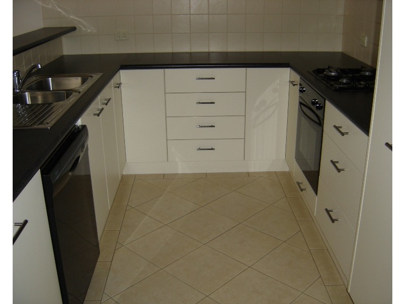 2/50 Houlahan Street, Flora Hill VIC 3550