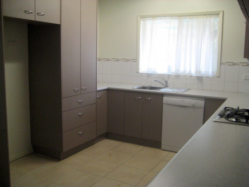 5 Beaumont Court, Flora Hill VIC 3550