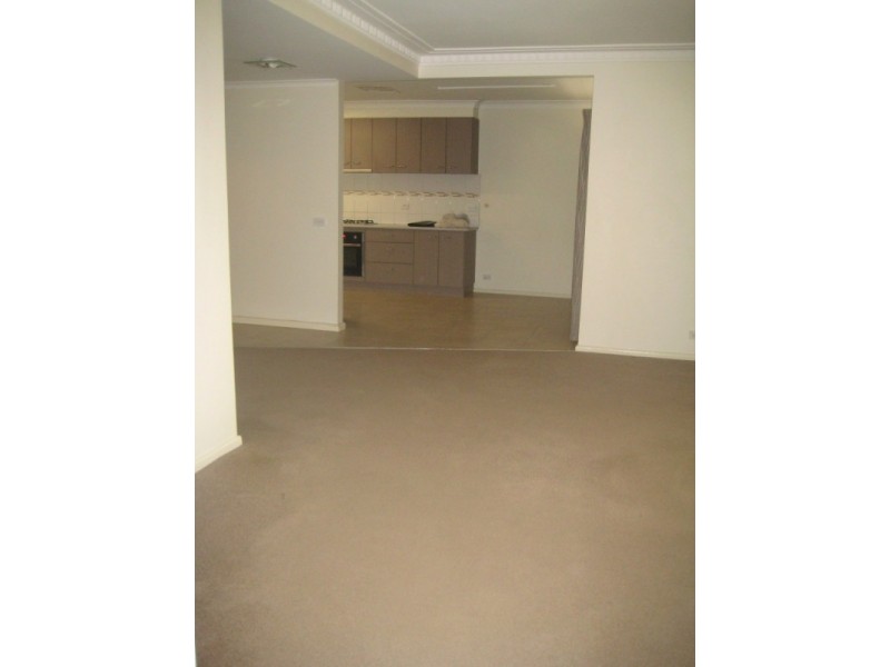 5 Beaumont Court, Flora Hill VIC 3550