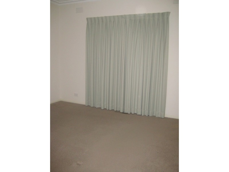 5 Beaumont Court, Flora Hill VIC 3550