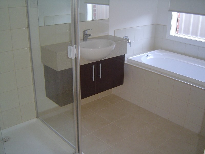 65 Mannagum Drive, Epsom VIC 3551