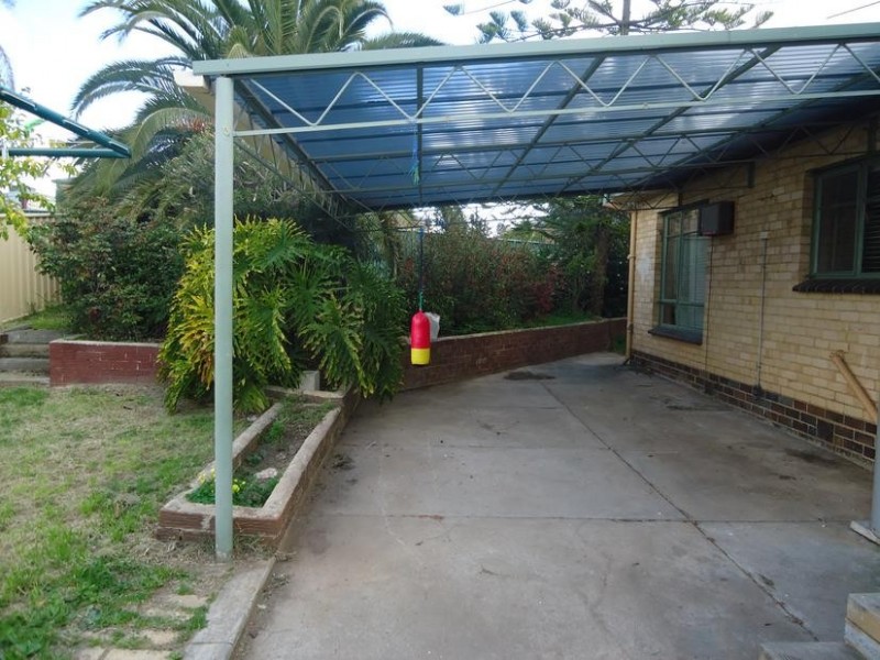 22 Mahon Avenue, Strathdale VIC 3550