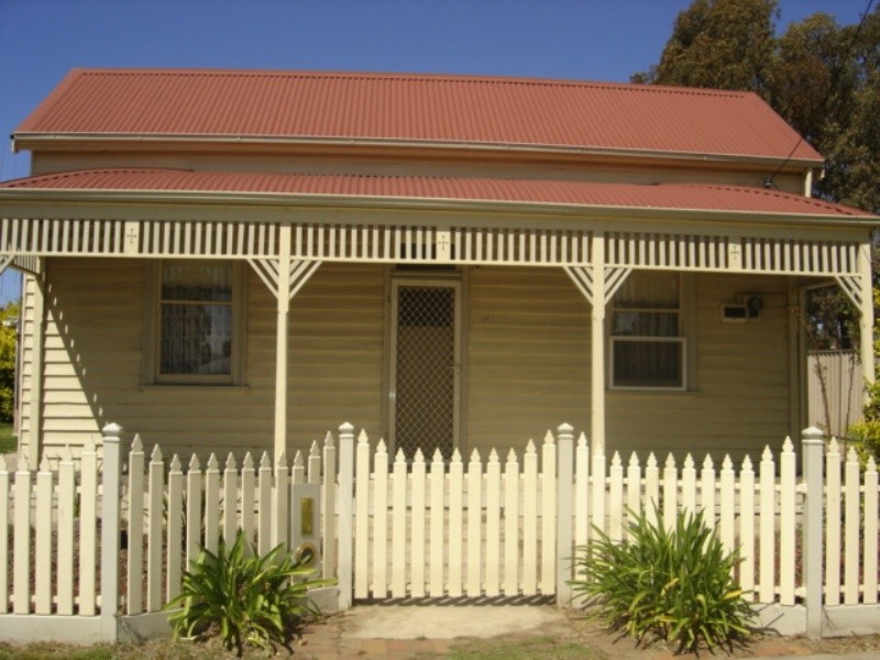 173 High Street, Kangaroo Flat VIC 3555