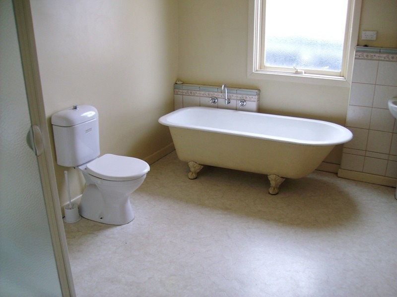 173 High Street, Kangaroo Flat VIC 3555