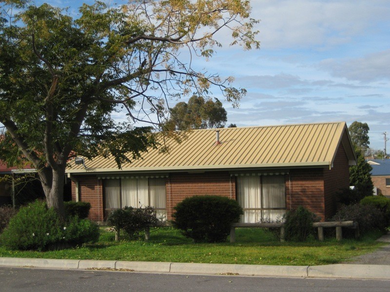 1/3 Elm Street, Eaglehawk VIC 3556