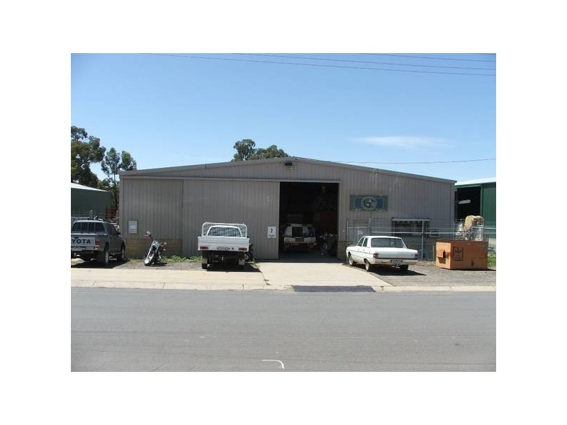 13 Prospect Road, East Bendigo VIC 3550
