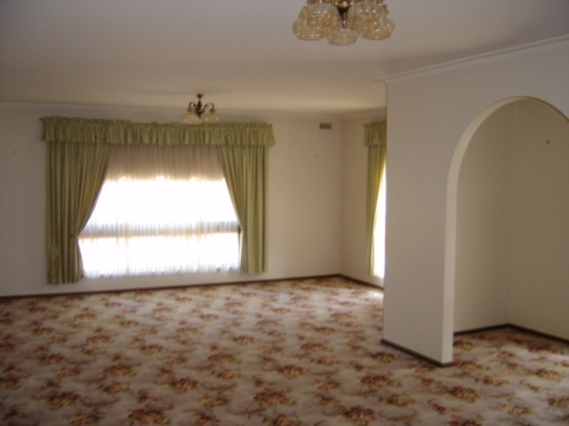 40 Ophir Street, Golden Square VIC 3555