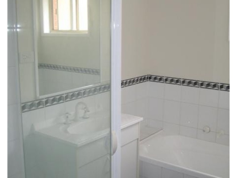 27 Derby Grove, Flora Hill VIC 3550