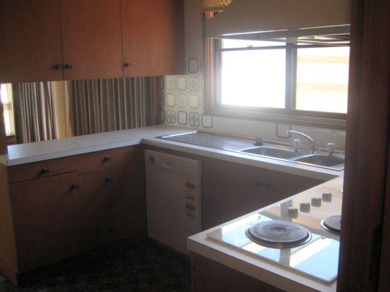 1/17 Wirth Street, Flora Hill VIC 3550