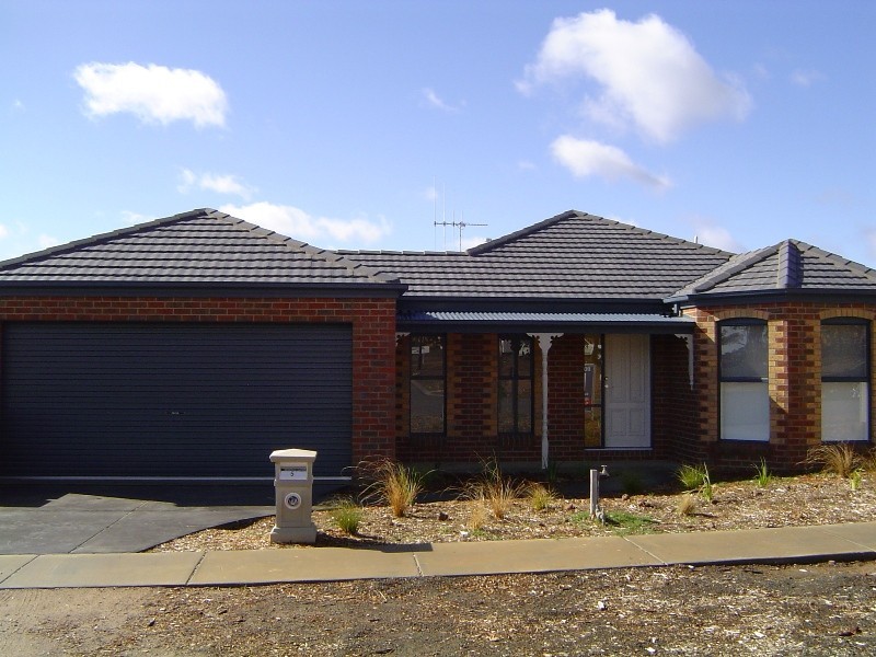 5 Cooba Drive, Epsom VIC 3551