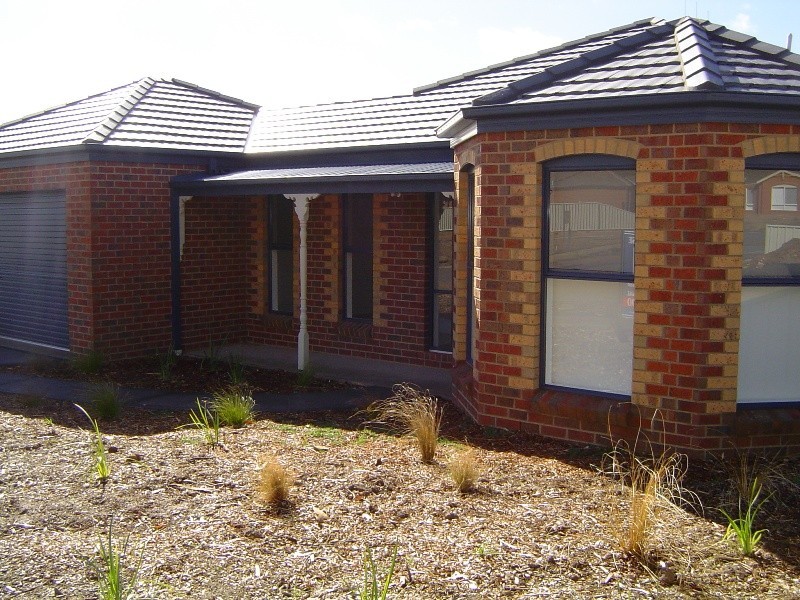 5 Cooba Drive, Epsom VIC 3551