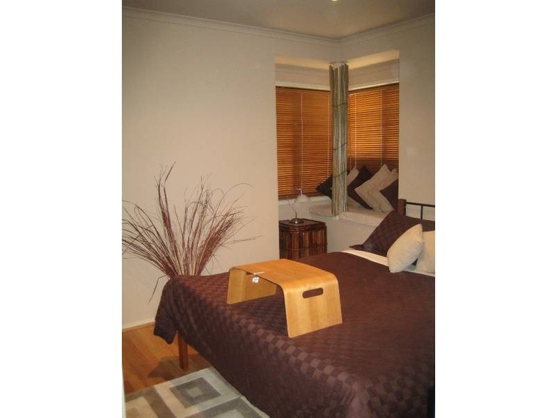 50 Olympic Parade, Kangaroo Flat VIC 3555