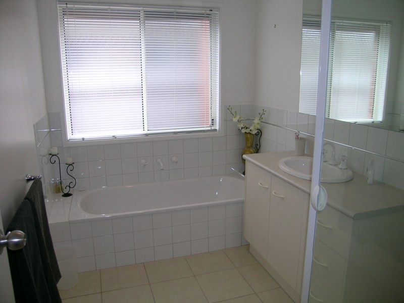 1/65 Retreat Road, Spring Gully VIC 3550