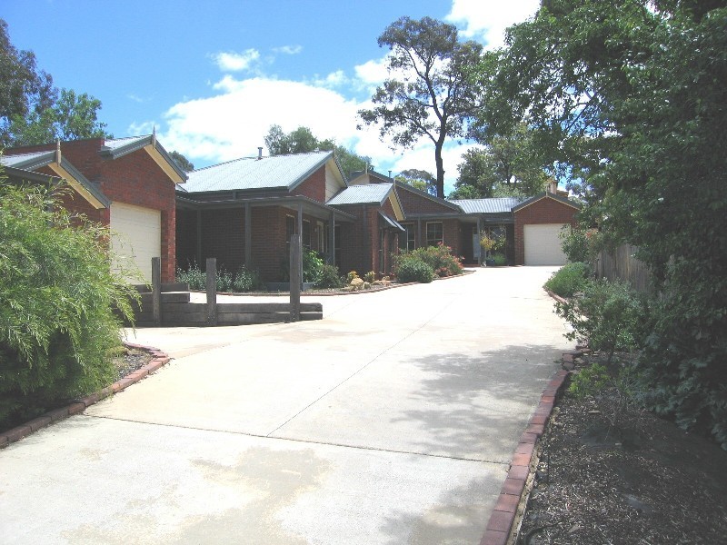 1/10 Malcolm Street, Quarry Hill VIC 3550