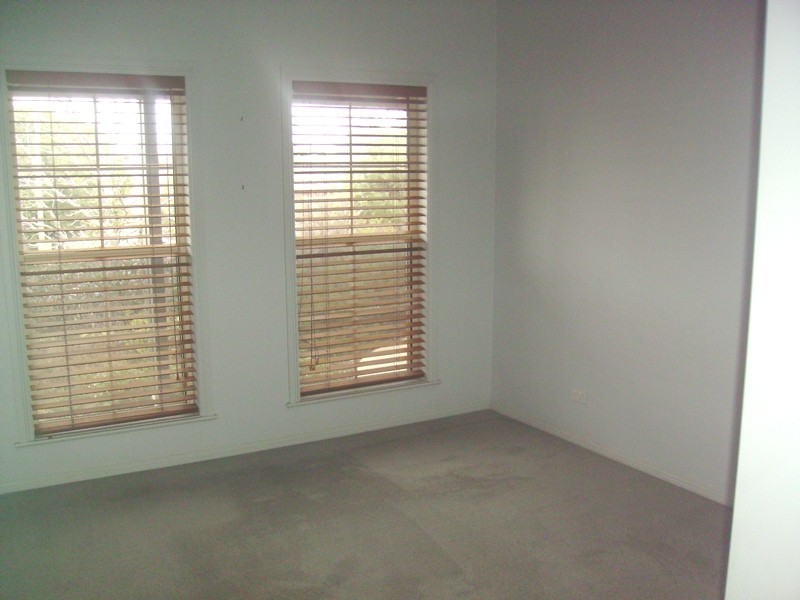 1/10 Malcolm Street, Quarry Hill VIC 3550